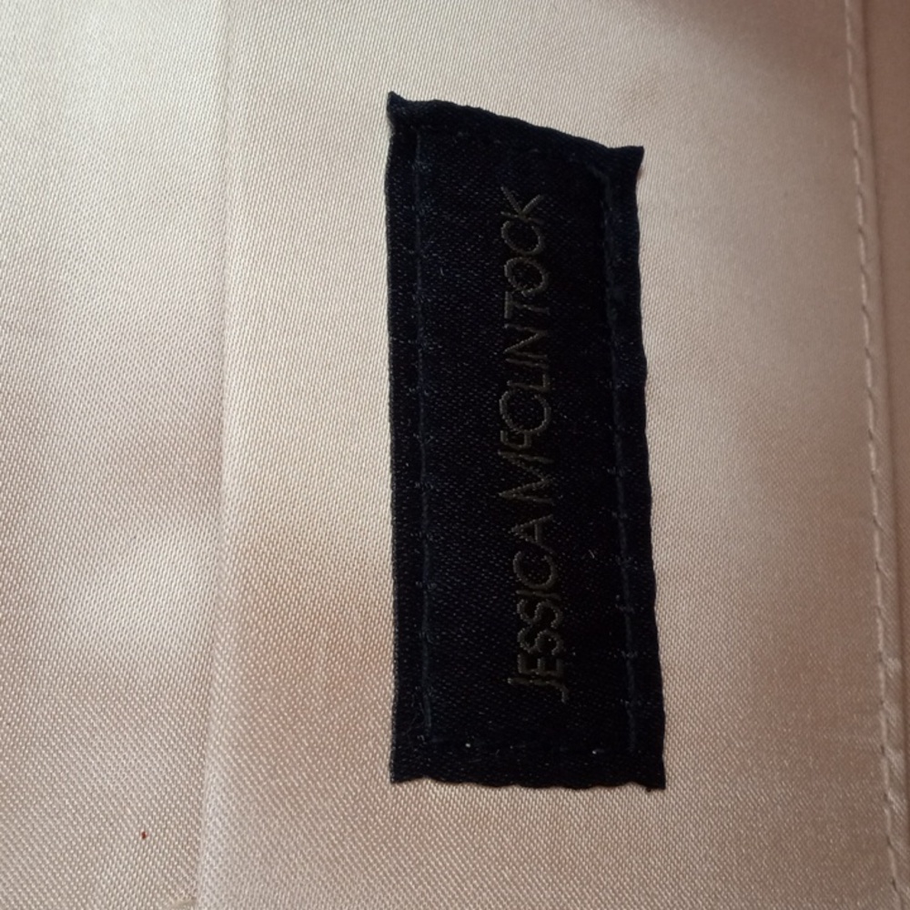 👜 Jessica McClintock Harper Seashell Evening Bag - Picture 5 of 6